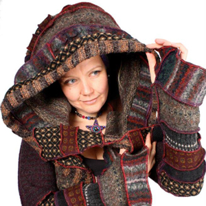 Make your own Katwise Coat with <a target='_blank' href='https://www.etsy.com/listing/57955143/upcycled-sweater-coat-tutorial-by?ref=shop_home_feat_1' title='Sweater Coat Tutorial' > my tutorial</a>   <a target='_blank' href='http://pinterest.com/pin/create/link/?media=http%3A%2F%2Fwww.katwise.com%2Fimg%2Fclothing%2Fcoats_054.jpg' title='Pin It!'  <a class='icon fa fa-pinterest fa-fw fa-lg' ></a> 